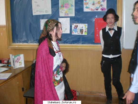 ALBUMUL PHOTO AL CLASEI - ai luat ji u?:))) ai fost la sceneta??? - Clasa Noastra